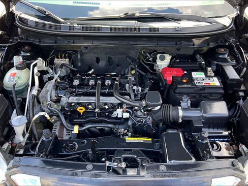 Used 2019 Nissan Kicks S w/ Exterior Electronics Package image 31