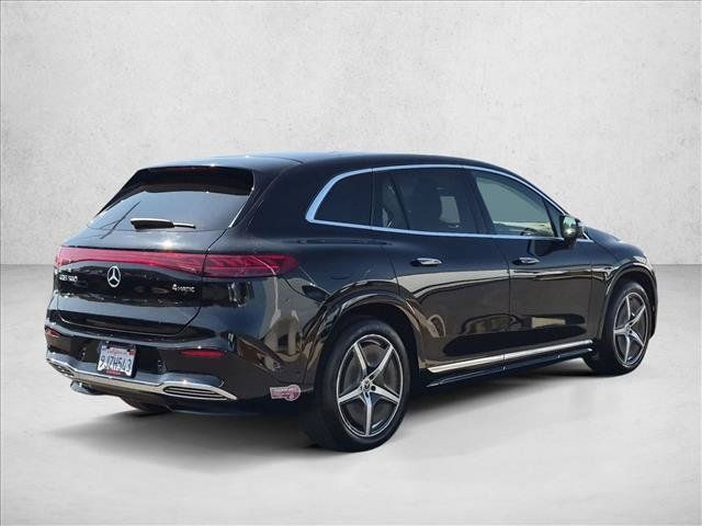 Used 2023 Mercedes-Benz EQS 580 4MATIC SUV image 5