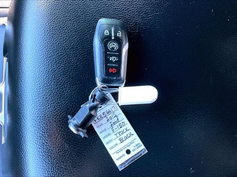Used 2015 Ford F150 Lariat w/ Equipment Group 502A Luxury image 14