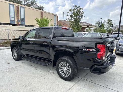 Used 2024 Chevrolet Colorado LT AWD/4WD image 5