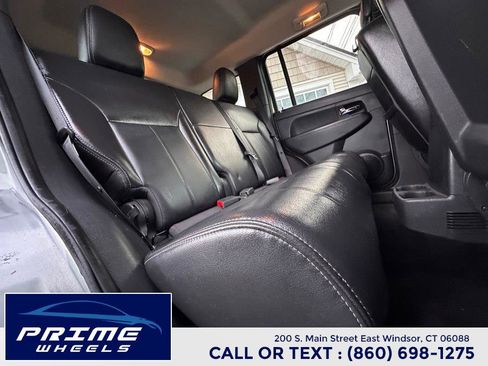 Used 2012 Jeep Liberty Sport image 15