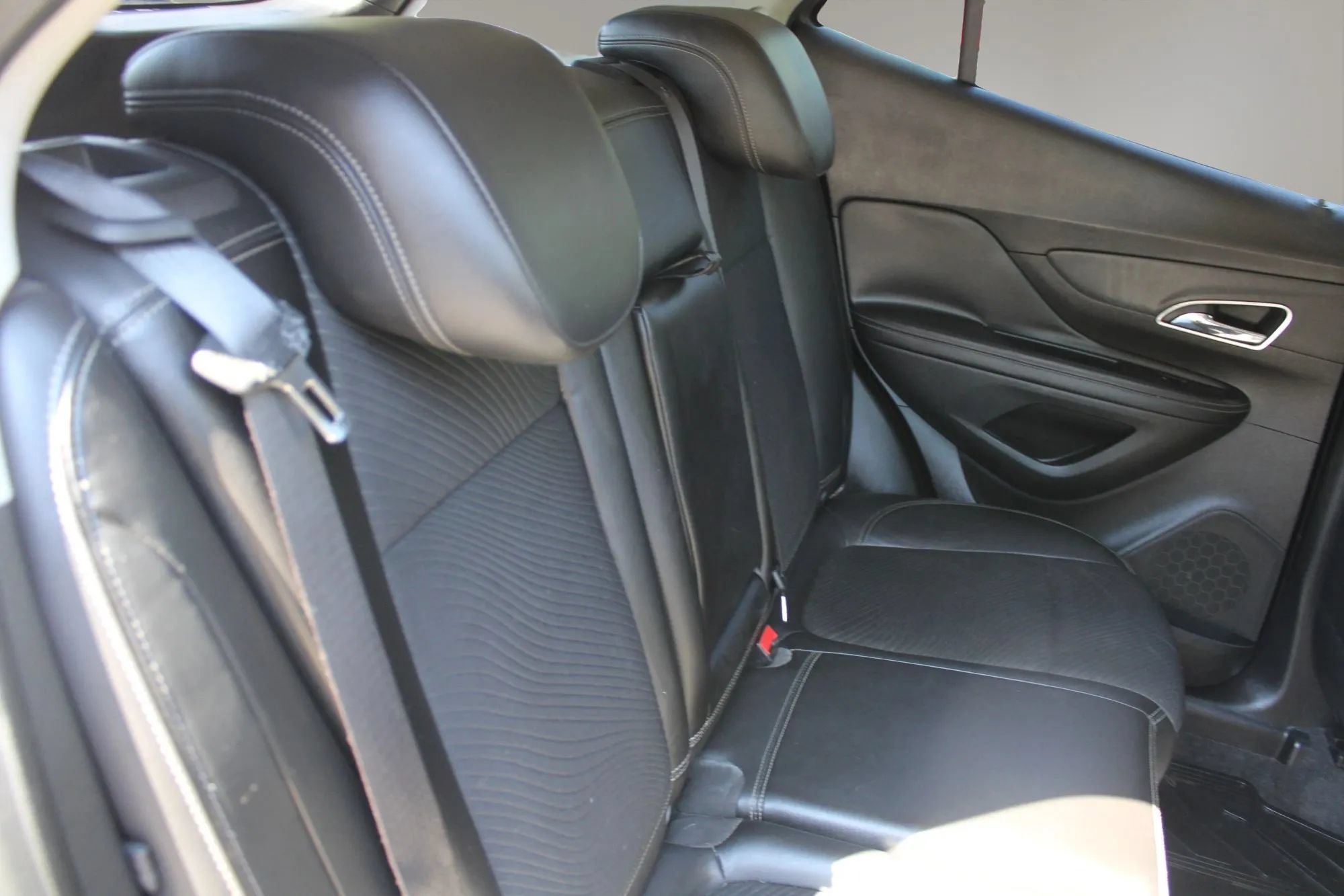 Used 2013 Buick Encore Convenience AWD/4WD image 25