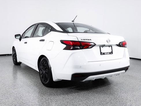 Used 2020 Nissan Versa S FWD image 7