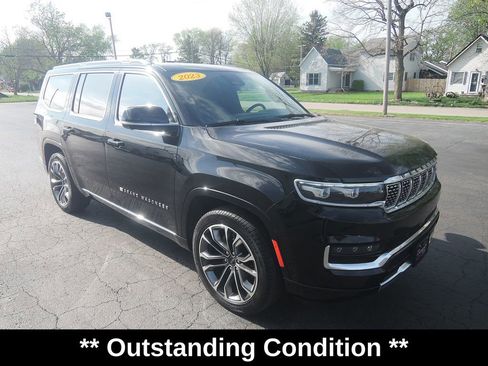 Used 2023 Jeep Grand Wagoneer Series III AWD/4WD image 1