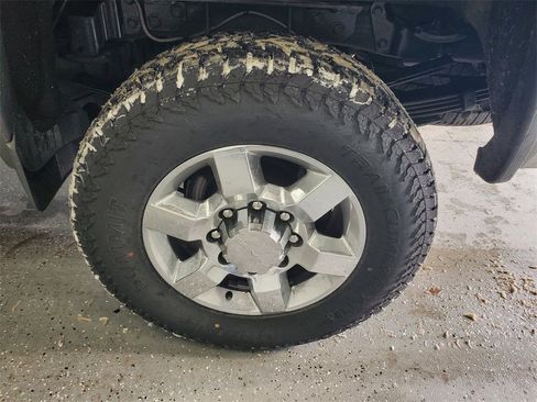 Used 2018 GMC Sierra 3500 Denali w/ Duramax Plus Package image 38