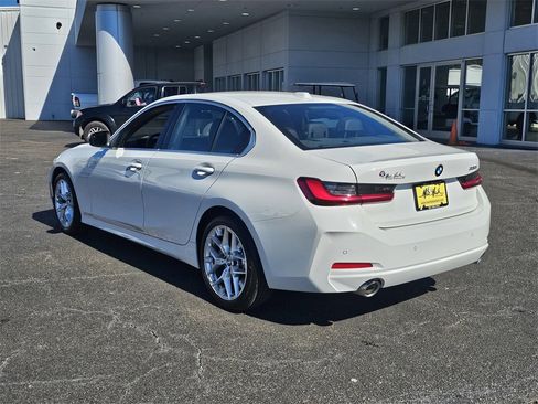 Used 2025 BMW 330i Sedan image 6