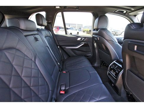 Used 2023 BMW X5 xDrive40i image 10