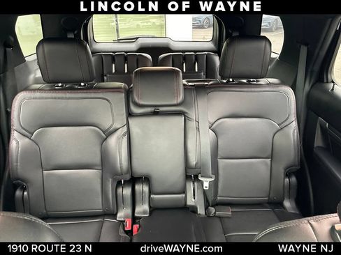 Used 2019 Ford Explorer Sport w/ Ford Safe & Smart Package AWD/4WD image 15