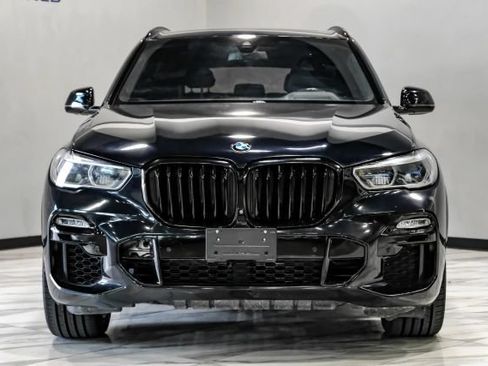 Used 2020 BMW X5 M50i AWD/4WD image 9