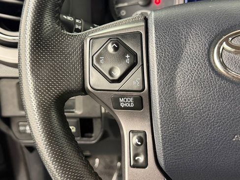 Used 2018 Toyota Tacoma TRD Sport w/ Technology Package RWD image 25