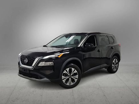 Used 2022 Nissan Rogue SV image 1