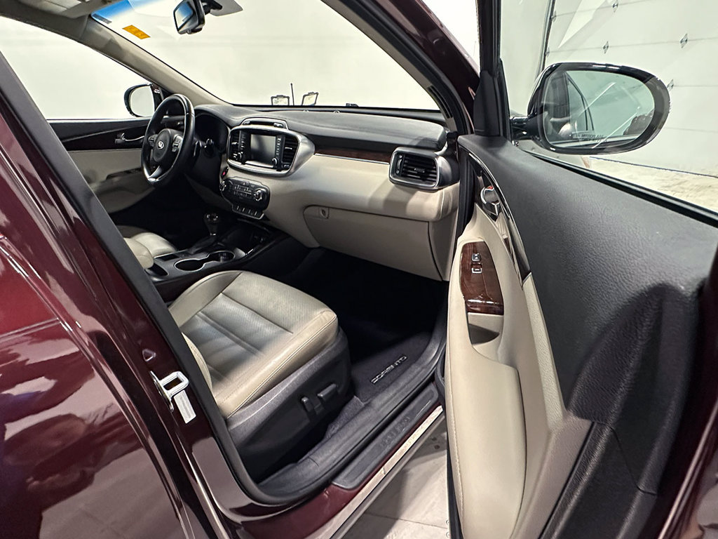 Used 2017 Kia Sorento EX FWD image 25