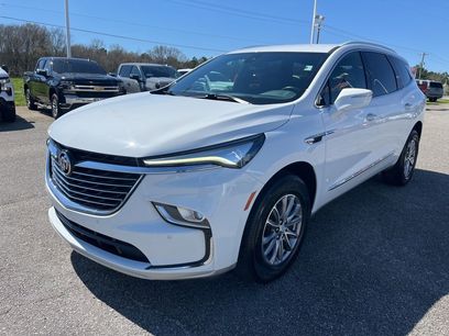 Used 2023 Buick Enclave Essence w/ Trailering Package, 5000 lbs.