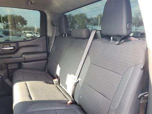 Used 2024 Chevrolet Silverado 1500 Custom image 11
