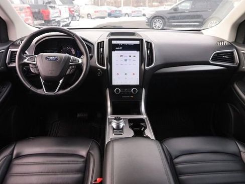 Certified 2024 Ford Edge SEL image 19