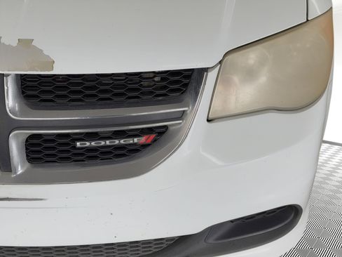 Used 2014 Dodge Grand Caravan SE w/ Quick Order Package 29E SE FWD image 11