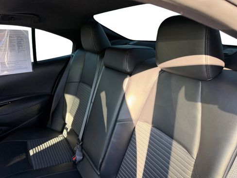 Used 2020 Toyota Corolla XSE image 16