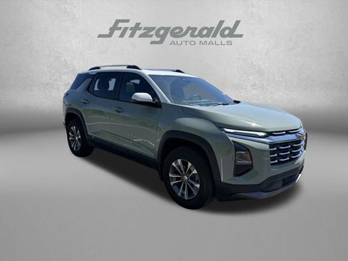 Used 2025 Chevrolet Equinox LT w/ Convenience Package II FWD image 1