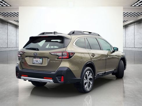 Used 2022 Subaru Outback Limited AWD/4WD image 7