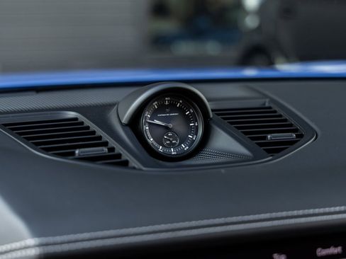 Used 2025 Porsche Panamera GTS image 34