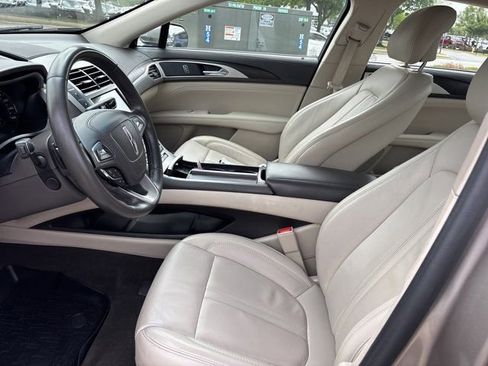 Used 2019 Lincoln MKZ Reserve AWD/4WD image 14