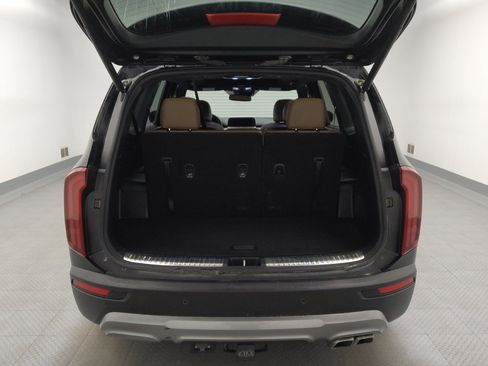 Used 2022 Kia Telluride SX w/ SX Prestige Package AWD/4WD image 29