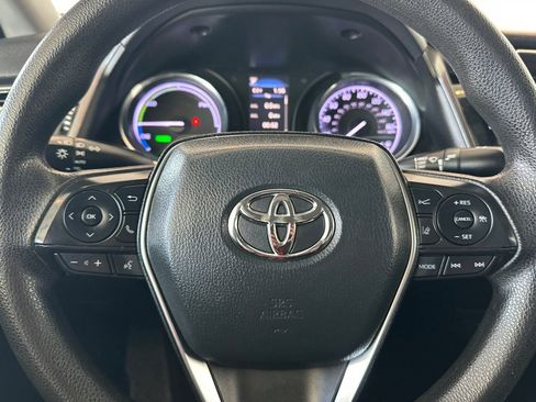 Certified 2019 Toyota Camry LE image 22