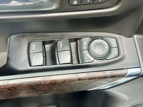 Used 2019 GMC Sierra 1500 Denali w/ Technology Package AWD/4WD image 18