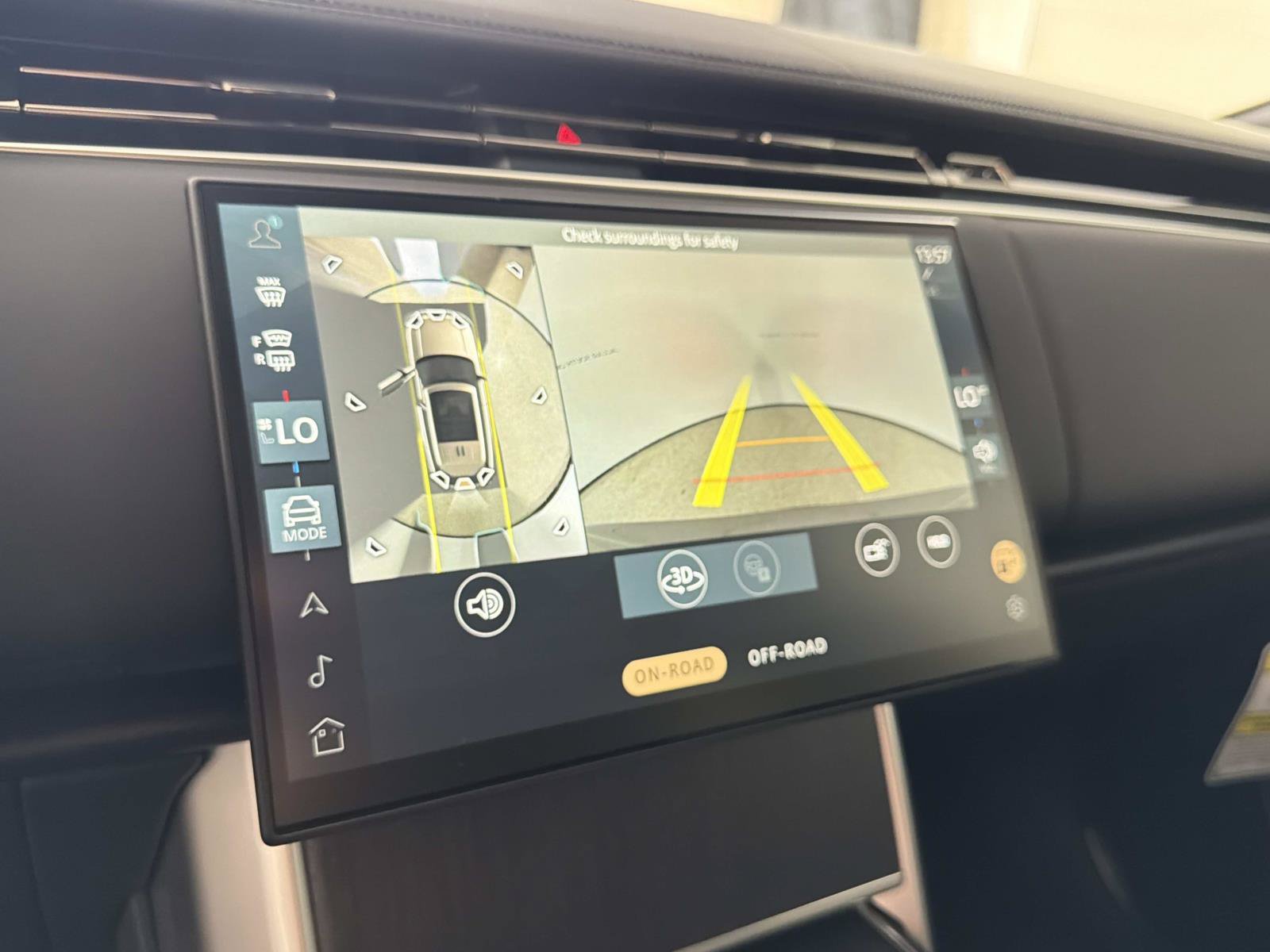 New 2026 Land Rover Range Rover SE AWD/4WD image 25