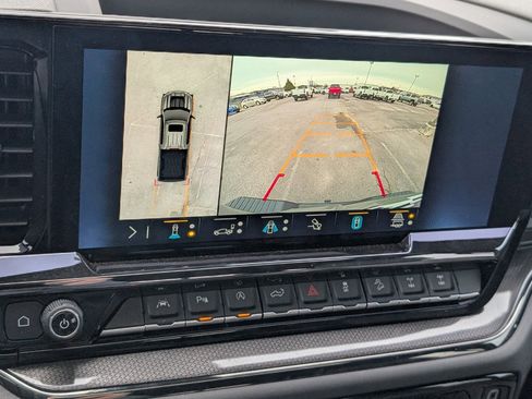 Used 2023 Chevrolet Silverado 1500 ZR2 w/ Technology Package image 12