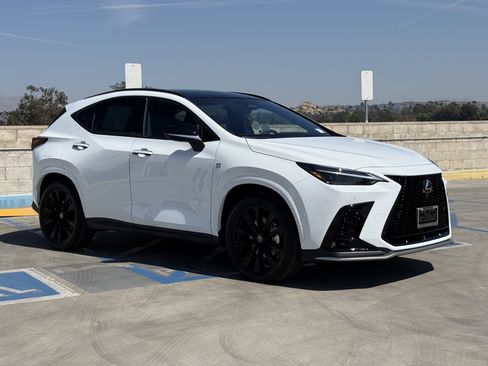 New 2026 Lexus NX 450h+ F Sport image 2