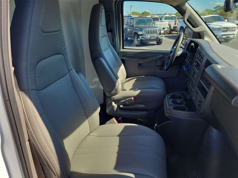 New 2025 Chevrolet Express 3500 w/ Power Convenience Package image 23