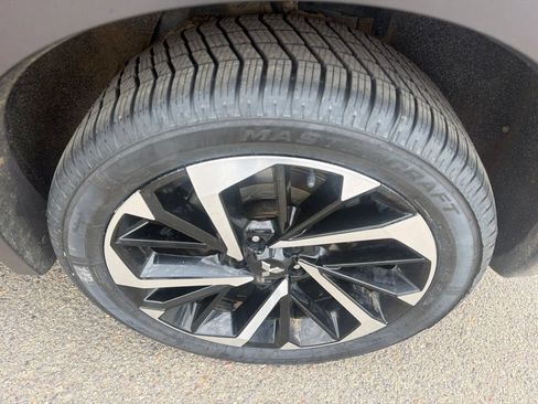 Used 2023 Mitsubishi Outlander SE AWD/4WD image 26