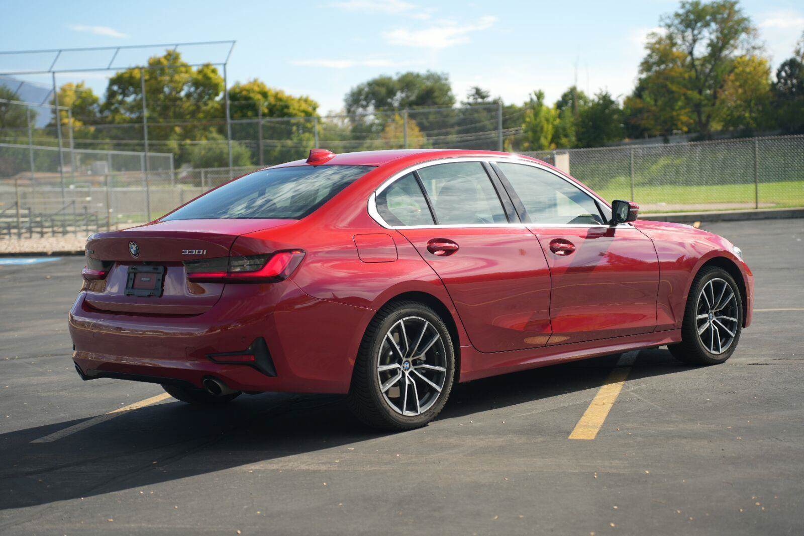 Used 2020 BMW 330i xDrive Sedan w/ Convenience Package AWD/4WD image 5