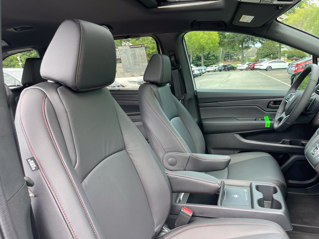 New 2026 Honda Odyssey Sport-L image 32