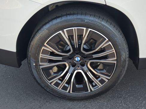 New 2026 BMW X3 xDrive30 w/ Premium Package image 7