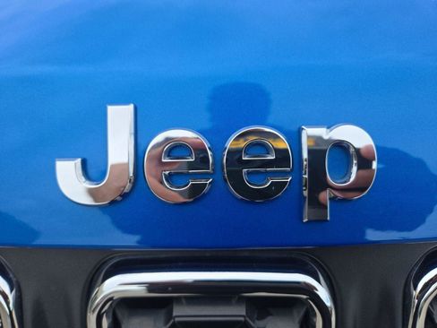 Used 2025 Jeep Compass Sport AWD/4WD image 11