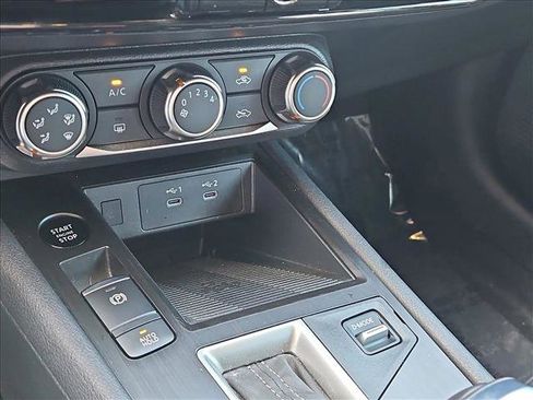 Used 2025 Nissan Kicks SV image 15