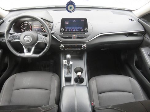 Used 2019 Nissan Altima 2.5 S FWD image 12