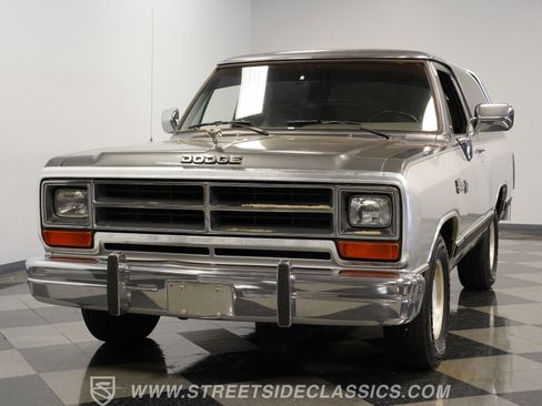 Used 1990 Dodge Ramcharger 2WD image 18