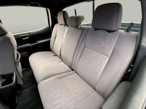 Used 2019 Toyota Tacoma TRD Sport w/ Technology Package RWD image 20
