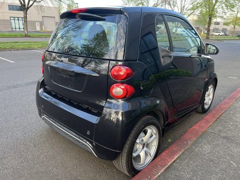 Used 2014 smart fortwo passion image 3