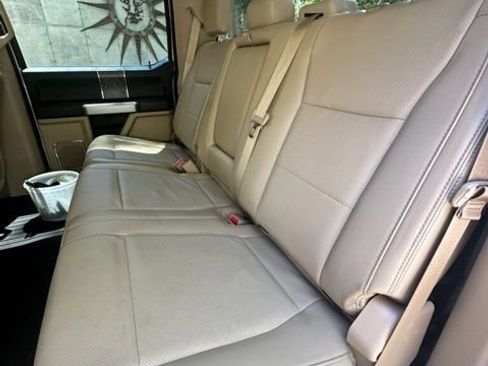 Used 2017 Ford F250 Lariat AWD/4WD image 8