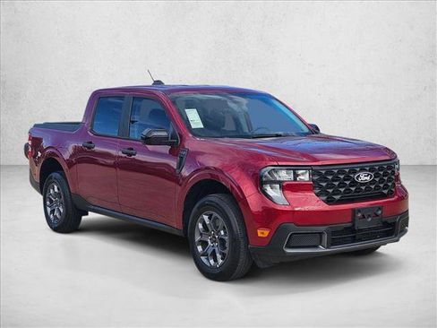 Used 2025 Ford Maverick XLT w/ XLT Luxury Package image 3