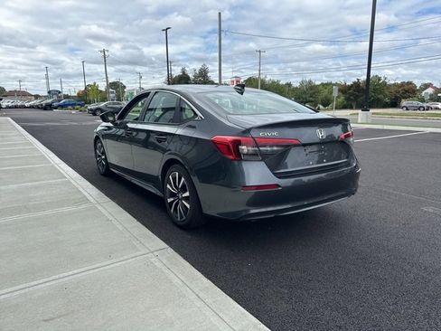 Used 2022 Honda Civic EX image 5