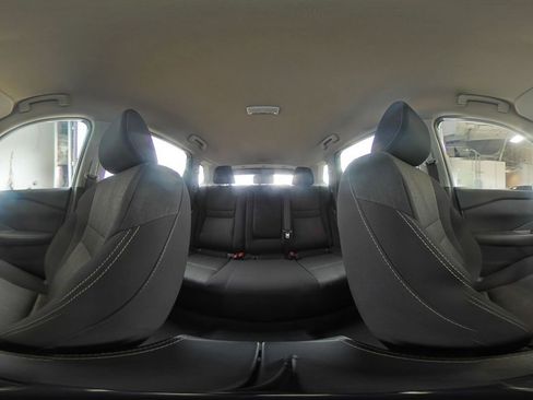 Used 2025 Nissan Rogue SV FWD image 44
