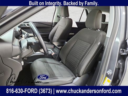 Used 2021 Ford Explorer XLT image 10