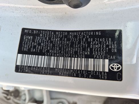 Used 2024 Toyota Corolla LE FWD image 35