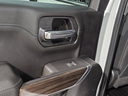 Used 2021 Chevrolet Silverado 1500 LT Trail Boss w/ Convenience Package II AWD/4WD image 34