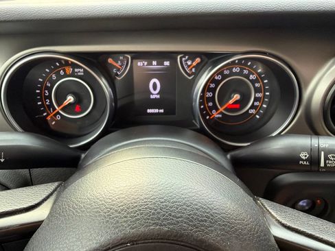 Used 2018 Jeep Wrangler Unlimited Sport AWD/4WD image 30